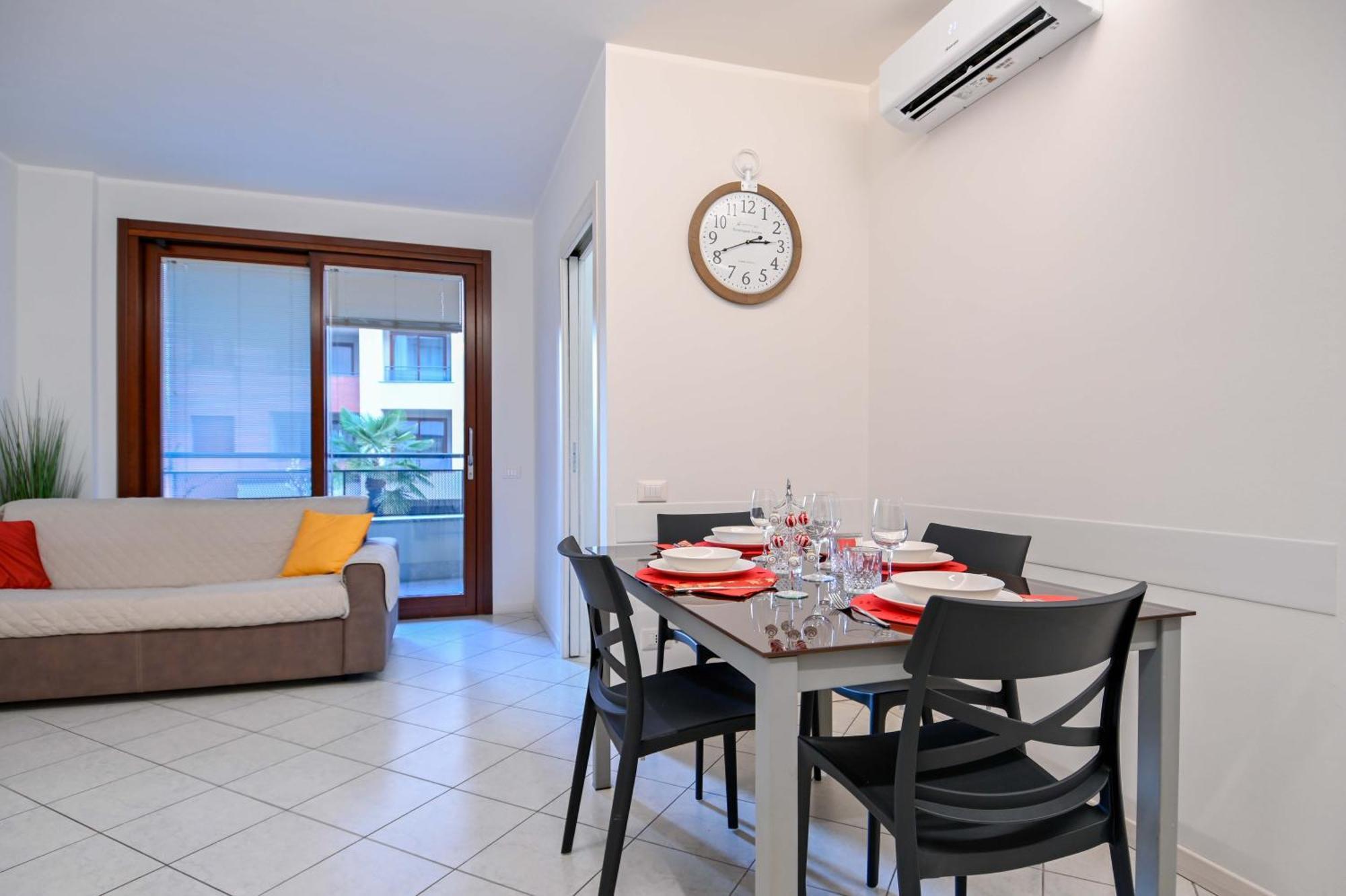 Bilocale Chic, 10 Min Aeroporto Milano-Bergamo, Box Auto E Aria Condizionata Apartment เซริอาเต ภายนอก รูปภาพ